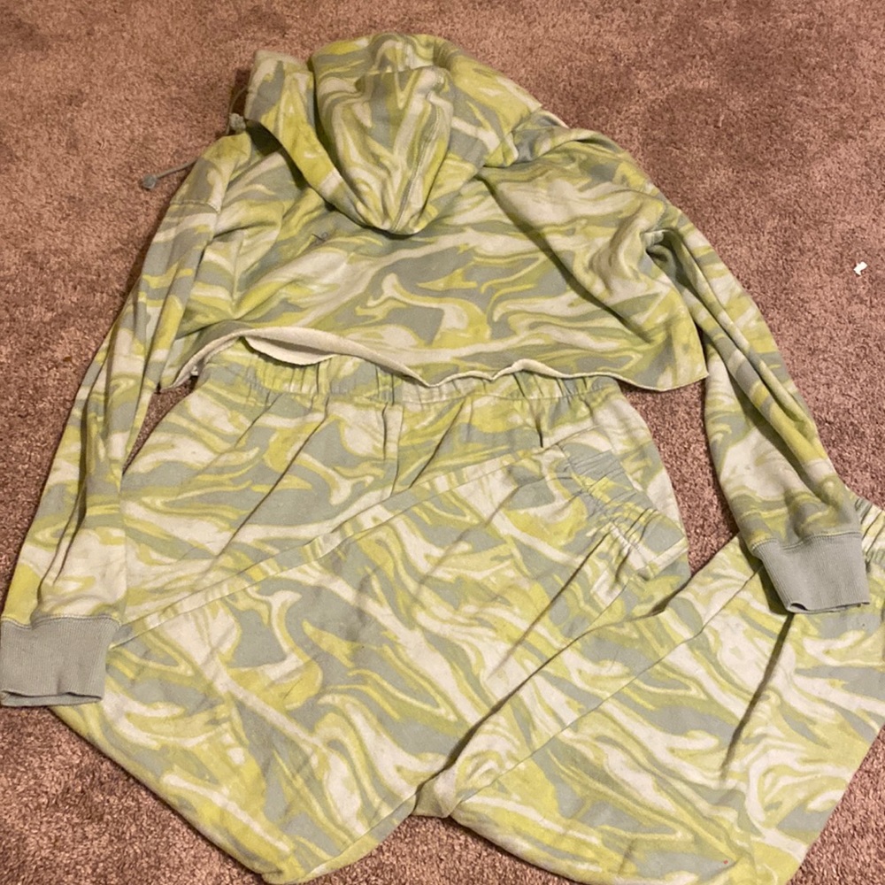 green two piece set